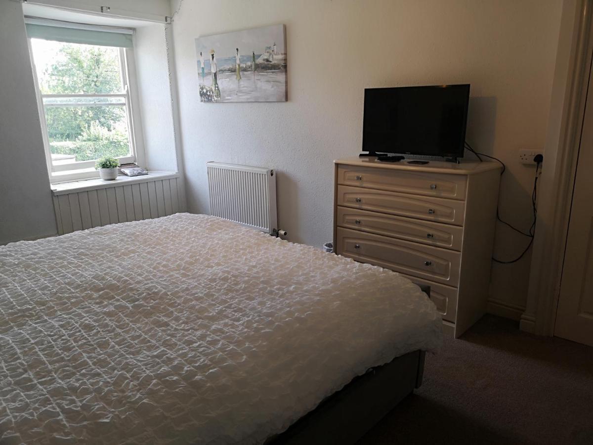 Red Lion Hotel Ystrad Meurig 외부 사진