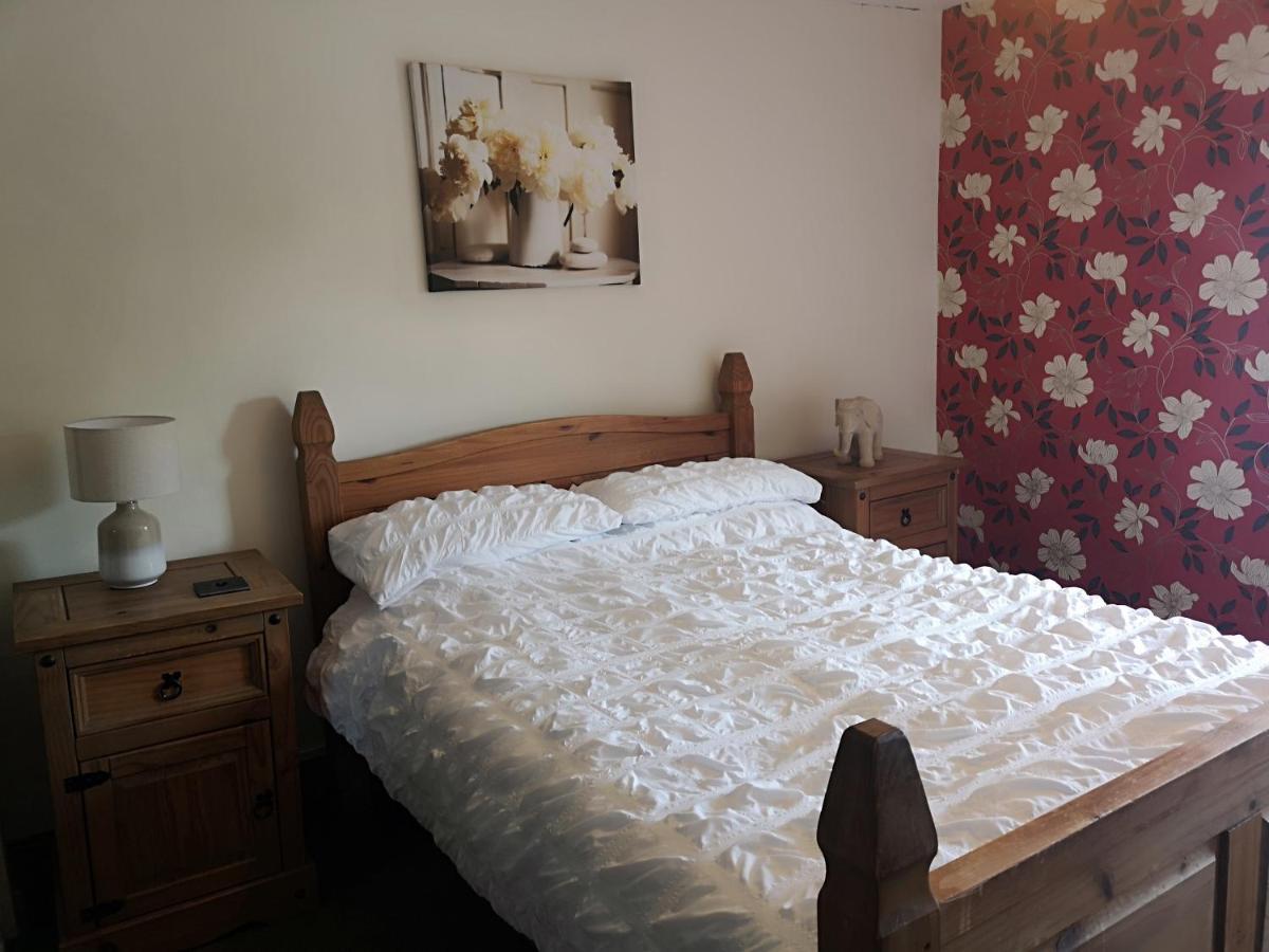 Red Lion Hotel Ystrad Meurig 외부 사진